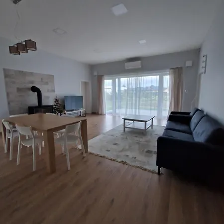 Ig House * Ντρουσκινινκάι